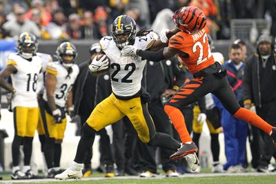 Steelers dominate Bengals with a 34-11 victory, Pickens shines