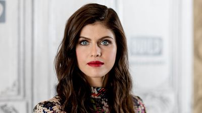 Alexandra Daddario's subtle back-drop is the ultimate modern farmhouse feature for timeless style