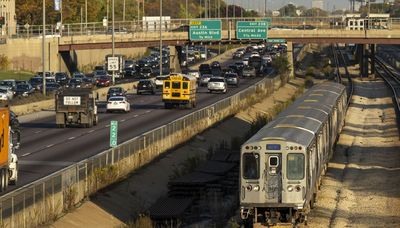 Public transit in Chicago will fall off a fiscal cliff without a plan for 2025