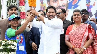 A.P. Chief Minister inaugurates Aadudam Andhra sports festival