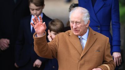 Did you notice this unusual thing about the royal’s Sandringham walkabout? The reason for it is touching