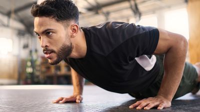 Burn fat and build muscle with this celebrity trainer-approved 4-move bodyweight workout