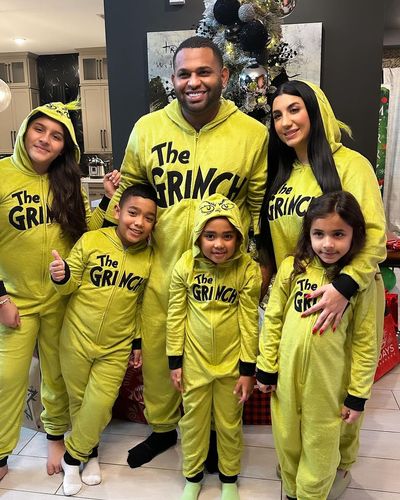 Pablo Sandoval's Heartwarming Christmas Celebration with Loved Ones