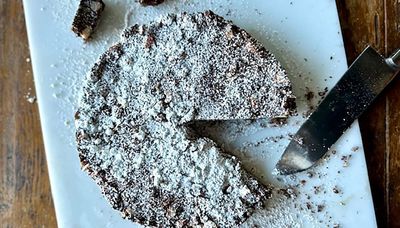 Panforte di Siena: A hearty holiday cake confection