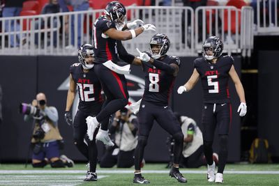 WATCH: Rooftop view of Falcons TE Kyle Pitts’ TD reception