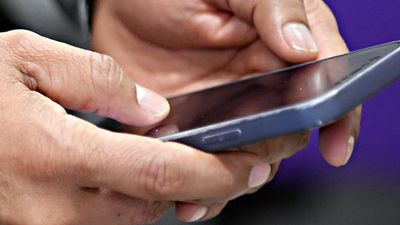 Govt. directs digital platforms not to carry ads of fraudulent loan apps