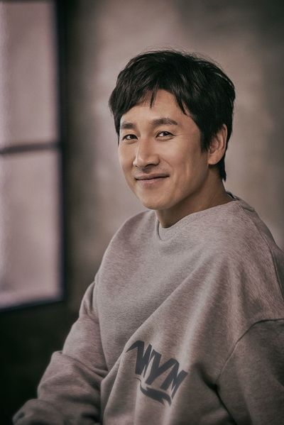 Parasite actor Lee Sung-kyun found dead, suicide suspected