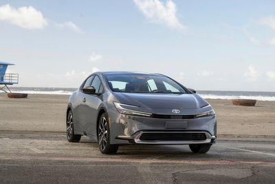 Edmunds: The best plug-in hybrids for driving without filling up on gas