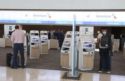 American Airlines boarding groups: What to know (and how to upgrade)