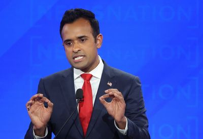 Trump predicts Vivek Ramaswamy will drop out of 2024 race after major campaign move