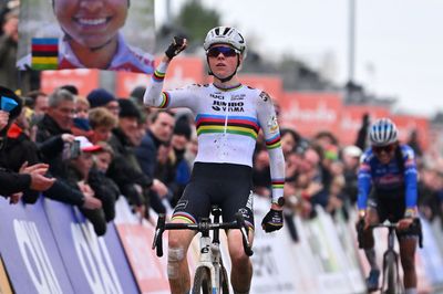 Fem van Empel quickly back in winning habit at Superprestige Heusden-Zolder