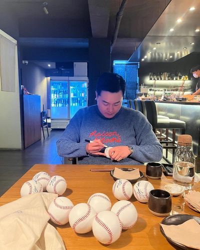 Ji-Man Choi: From Baseballs to Canvases in Stunning Photoshoot