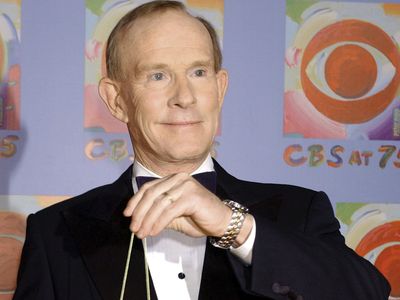 Tom Smothers, one half of TV comedy legends the Smothers Brothers, dies at 86