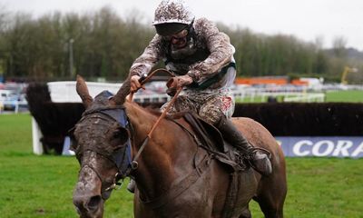 Mud-loving Nassalam seals special day for Moore with Welsh National romp