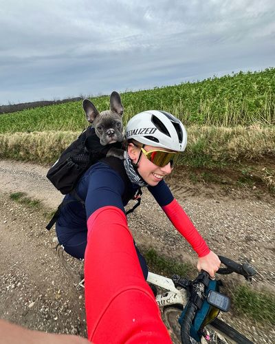 Lorena Wiebes and Her Dog: Joy in Cycling Journey