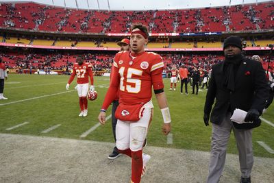 Kelce's Sideline Blowup Reflects Chiefs' Offensive Struggles