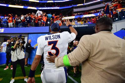 Twitter reacts to Russell Wilson getting benched by the Broncos