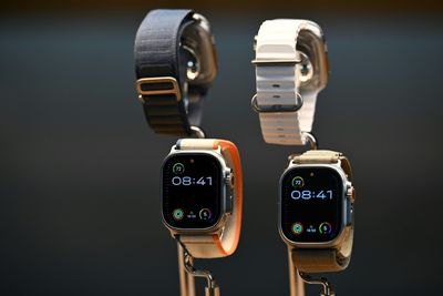 Apple Wins Watch Ban Delay In US Patent Feud