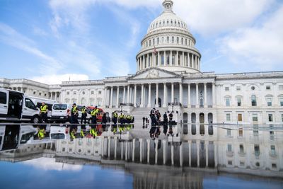 Capitol Police arrest man who had knife and machete - Roll Call