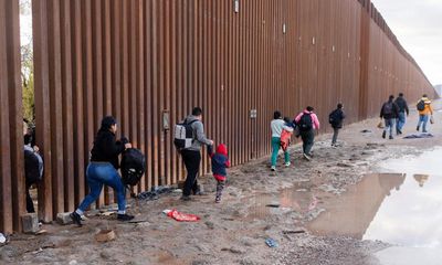 Biden mulls border crackdown in face of Trump’s migrant-bashing rhetoric