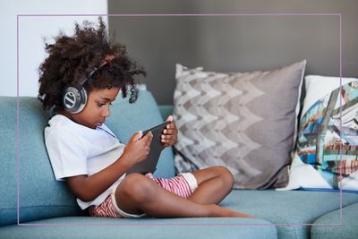 How to reduce screen time: 9 simple tips from family therapists and a neuroscientist (and #4 is an easy win)