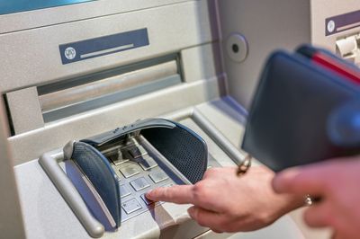 Four Ways To Beat ATM Fees