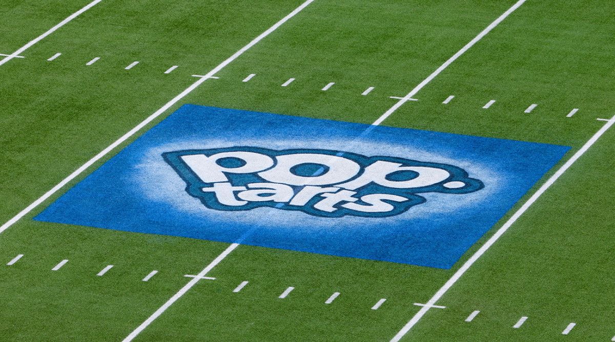 PopTarts Bowl Unveiled New Mascot Using Giant Toaster…