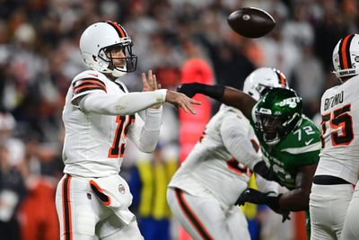 Joe Flacco lighting up Jets in first half for Browns