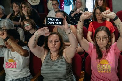Parents rally for gun reform ahead of Tennessee legislative session
