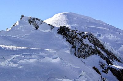 An avalanche killed 2 skiers on Mont Blanc. A hiker in the French Alps also died in a fall