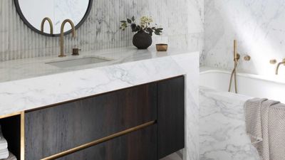 How Can I Make my Bathroom Feel Less Cluttered? 5 Tricks for More Minimalist Spaces