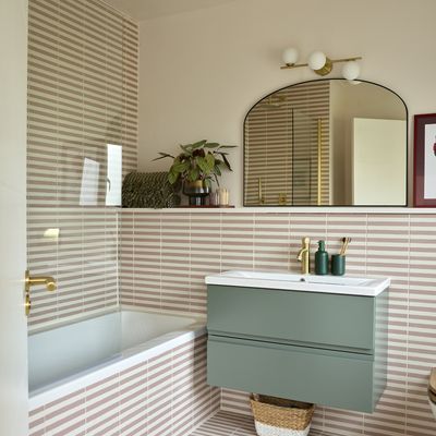 7 Bathroom lighting trends to illuminate a stylish space in 2025