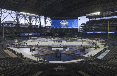 Retractable Roof Protects Winter Classic Rink in Rainy Seattle