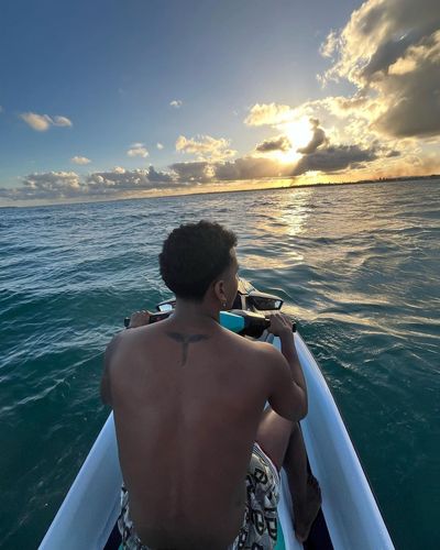 Rodrygo Goes Embraces Ocean Adventure and Friendship in Brazil