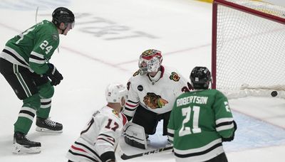 Blackhawks’ overtime loss to Stars extends road losing streak to 10 games