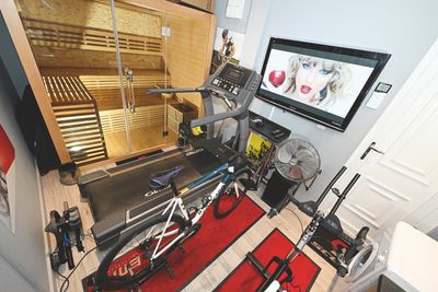 My Training Space: 'I jump off my bike into the sauna – heat is no longer a limiting factor for me!'