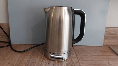 KitchenAid Variable Temperature Kettle 1.7L review: a clever, customisable and colourful kettle