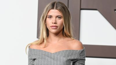How to style shelves like Sofia Richie — get model chic in no time