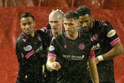 Aberdeen 0 St Mirren 3: Visitors dispatch Pittodrie side with ease