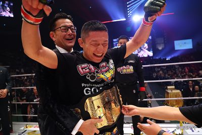 Kyoji Horiguchi wins inaugural Rizin flyweight title, submits Makoto Shinryu at Rizin 45
