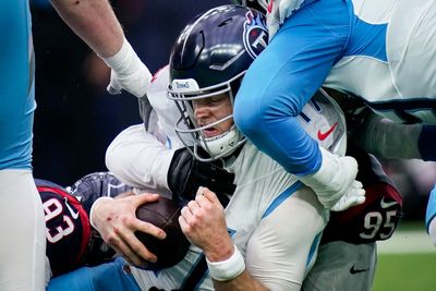 Titans’ Ryan Tannehill brutally honest about pass protection in Week 17