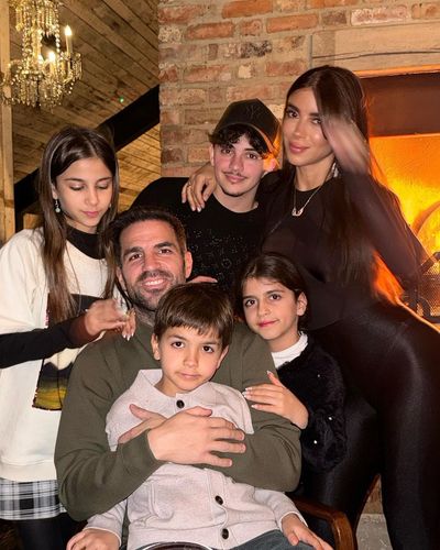 Cesc Fàbregas' Heartfelt New Year Wishes with his Children