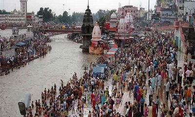 Uttarakhand: Devotees on New Year swamp temples; Take holy dip in Ganga in Haridwar