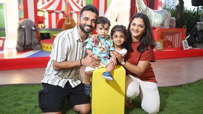 Cricketing fraternity extends New Year wishes