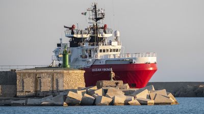 Italy confines Ocean Viking migrant rescue ship for 20 days