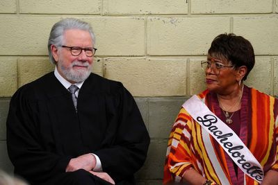 Marsha Warfield, bailiff Roz Russell on 'Night Court,' returns to the show that has a 'big heart'