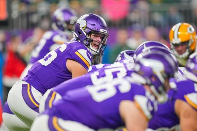 Vikings vs. Packers: Offensive PFF grades in 33-10 loss