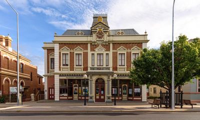 Libraries in regional towns are building community on a shoestring budget