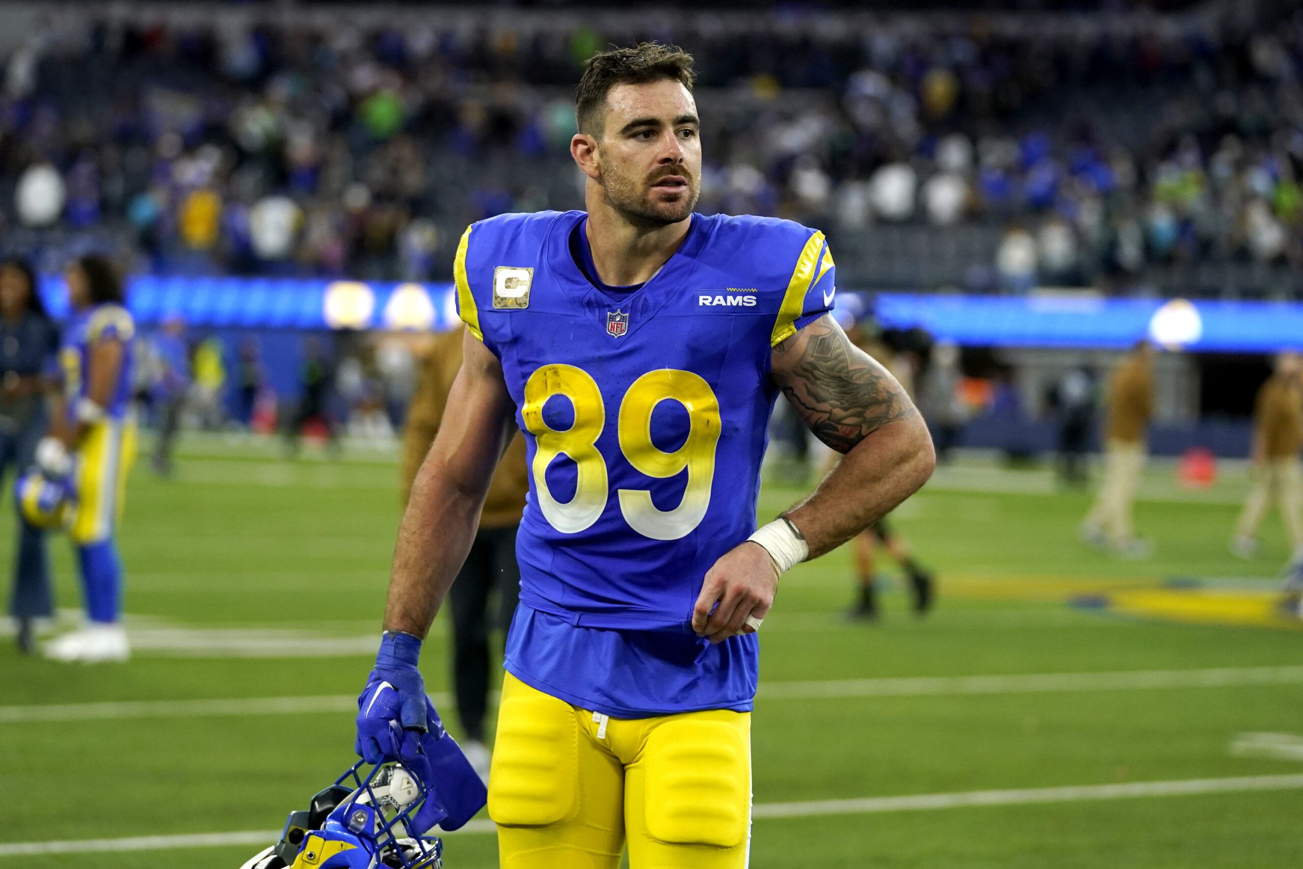 Sean McVay shares injury updates on Tyler Higbee and…