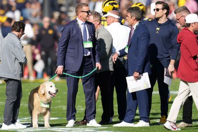 Kirk Herbstreit’s Dog Received a Rose Bowl Press Credential and CFB Fans Loved It
